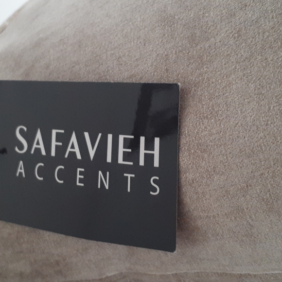 Safavieh Throw Pillow Beaded Gold Sparkle Velvet Golden Beige 18” Square NWT - Picture 4 of 12